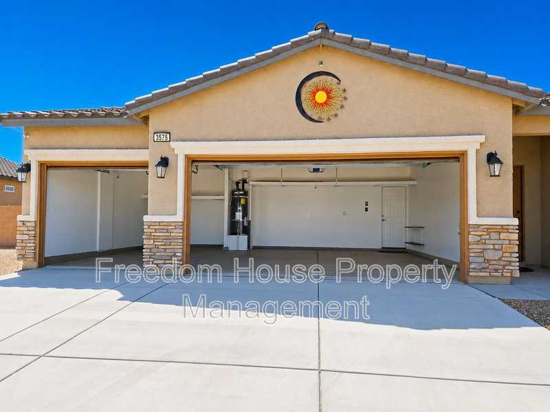 3575 E Wallowa Dr - Photo 4 of 50