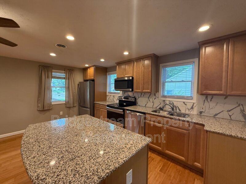 4508 E Venetian Way - Photo 3 of 12