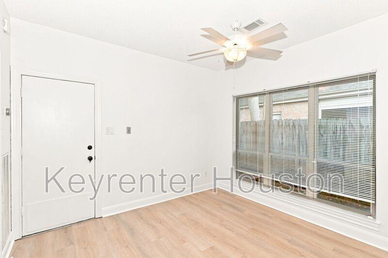 2234 Foreland Dr - Photo 6 of 15