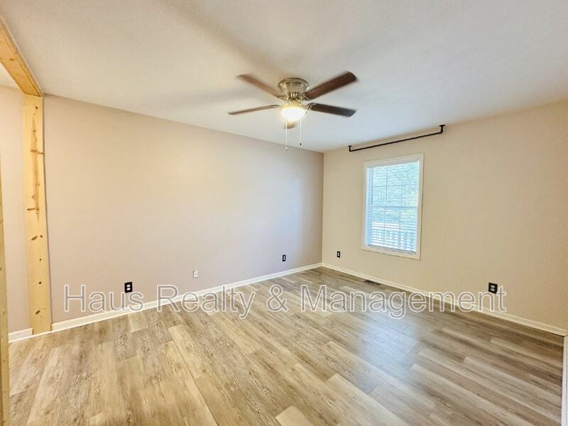 3248 N Senseney Cir - Photo 7 of 8