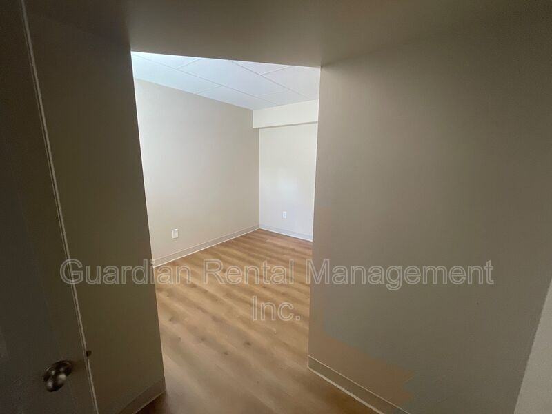 404 Ambrose St #2 - Photo 5 of 19
