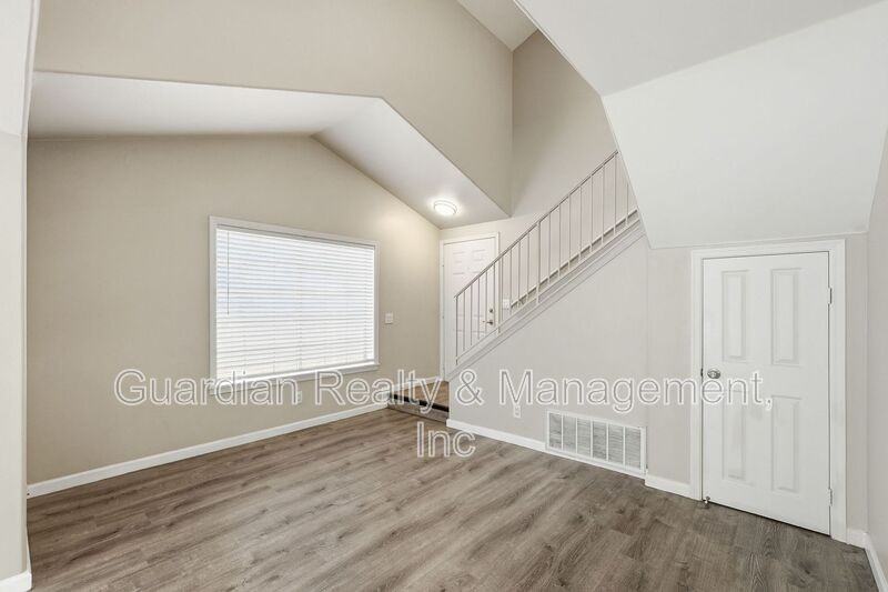 4397 S Potter Dr - Photo 7 of 35