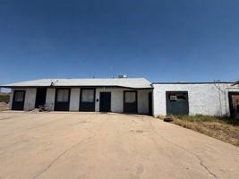 featured image of 523 W 12th St #3