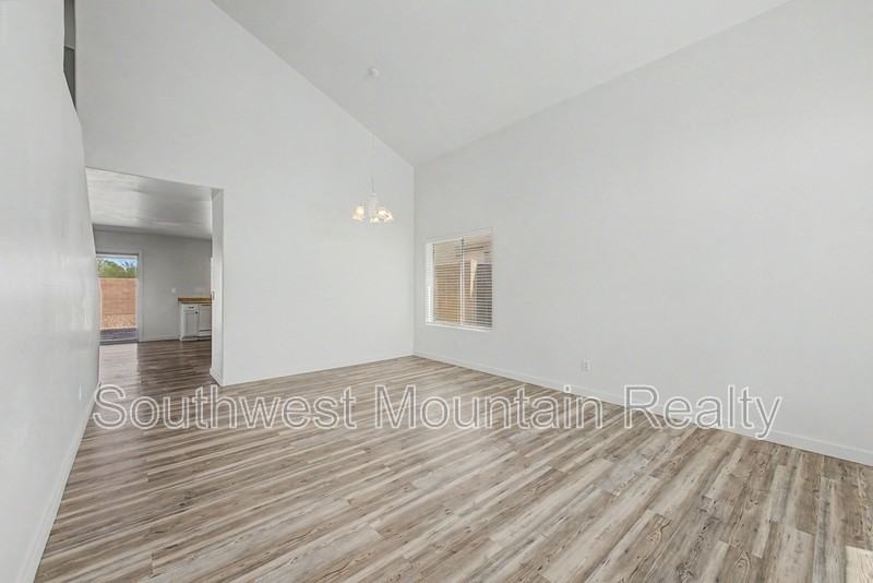 33583 N Wash View Rd - Photo 6 of 50