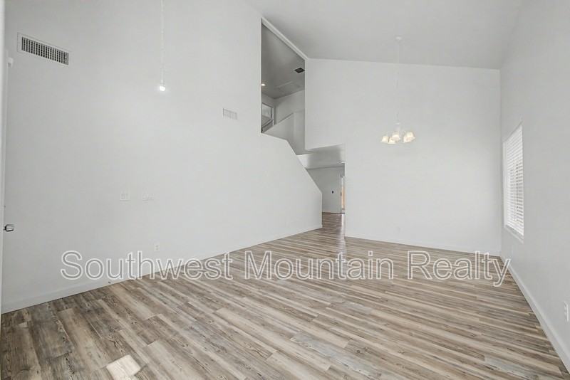33583 N Wash View Rd - Photo 7 of 50