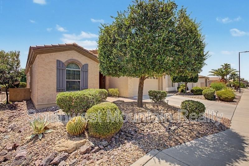 4265 E Azalea Dr - Photo 5 of 39