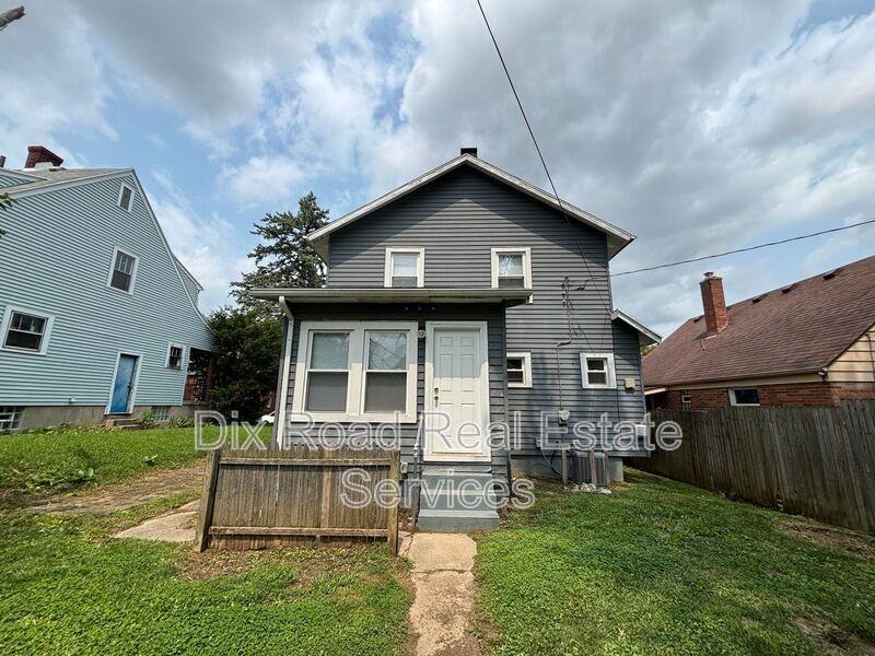 2312 Wyoming St - Photo 3 of 32