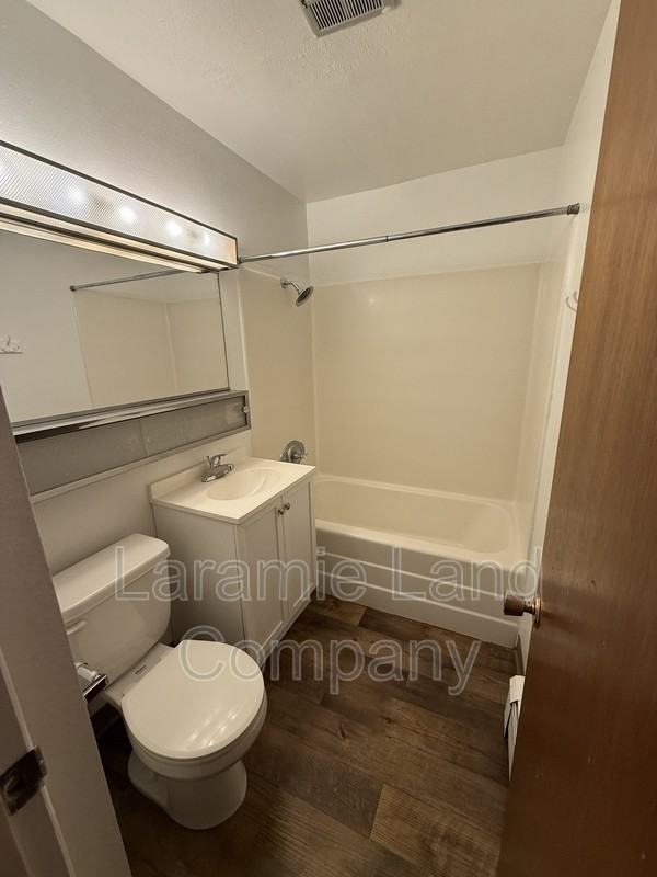 1609 E Baker St - Photo 4 of 6
