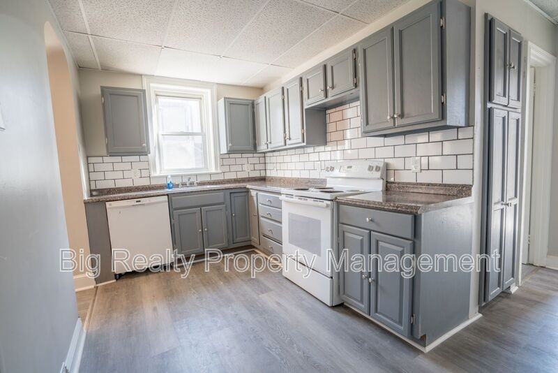 529 King St - Photo 5 of 11