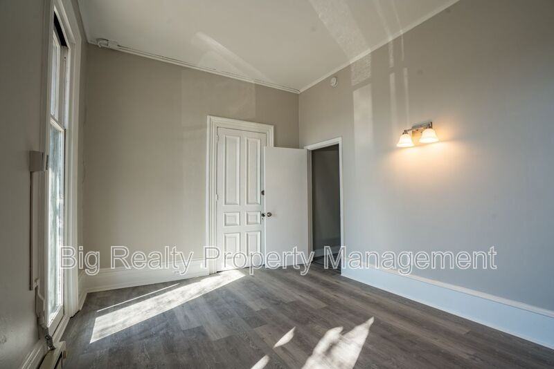 529 King St - Photo 6 of 11