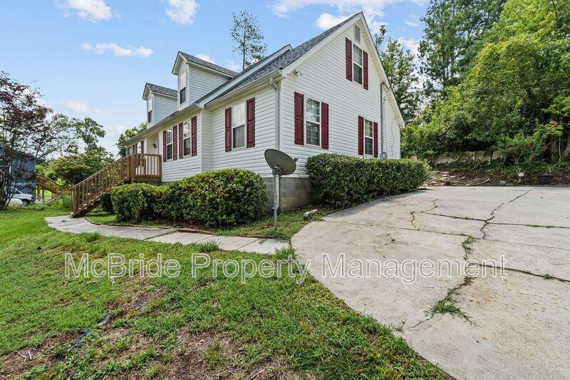 3358 Tanglewood Dr - Photo 3 of 24