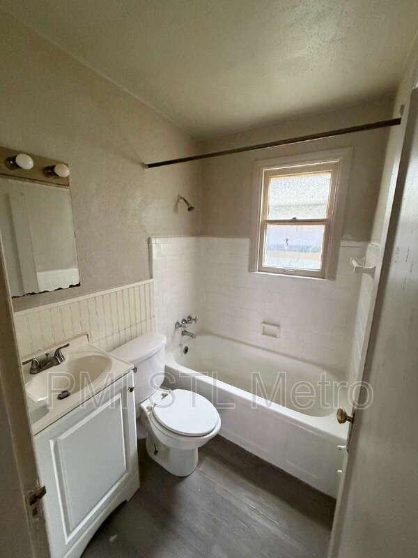 5336 Fletcher St - Photo 5 of 11