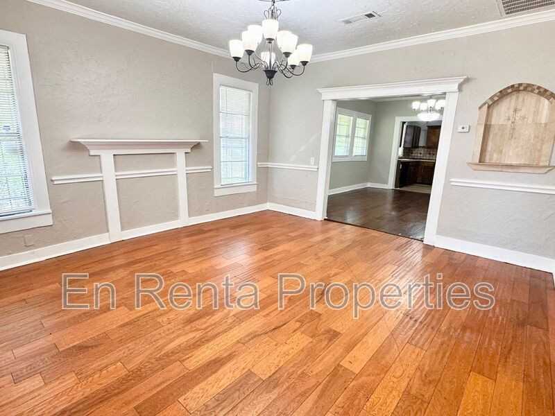 1925 Saint Louis Ave - Photo 4 of 19