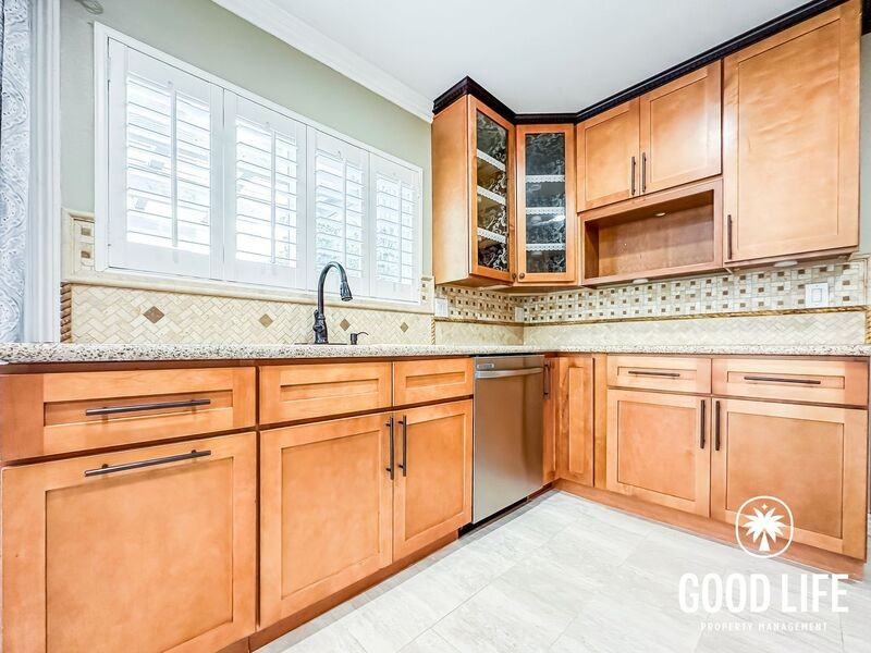 5572 E Vista Del Este - Photo 4 of 34
