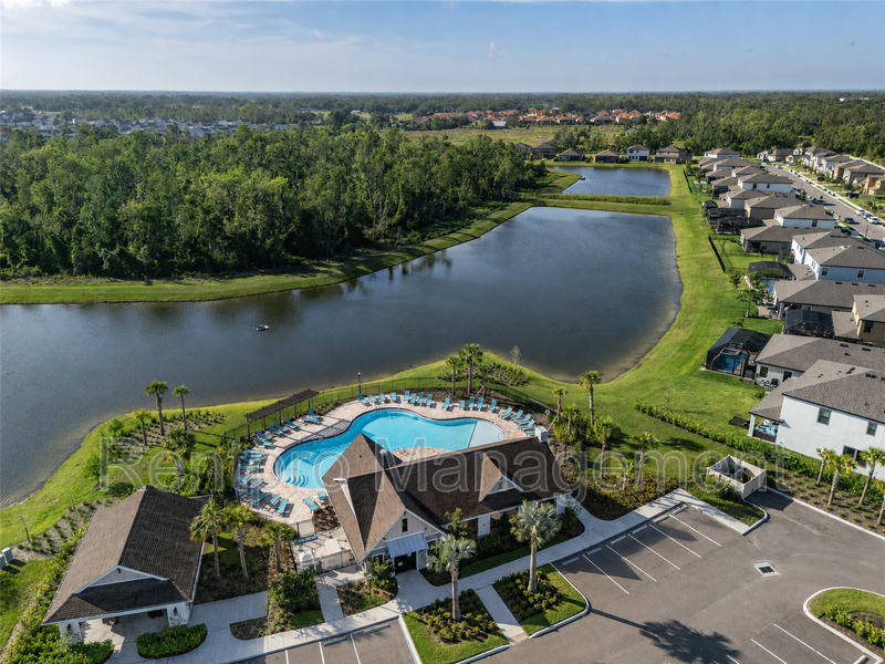 13029 Oak Hill Way - Photo 2 of 18