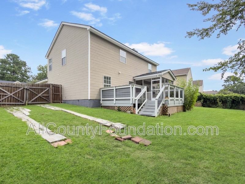 107 Broken Branch Dr - Photo 4 of 46