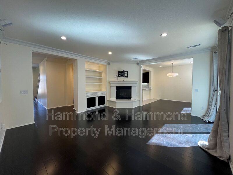 3806 Cayman Ct - Photo 2 of 22