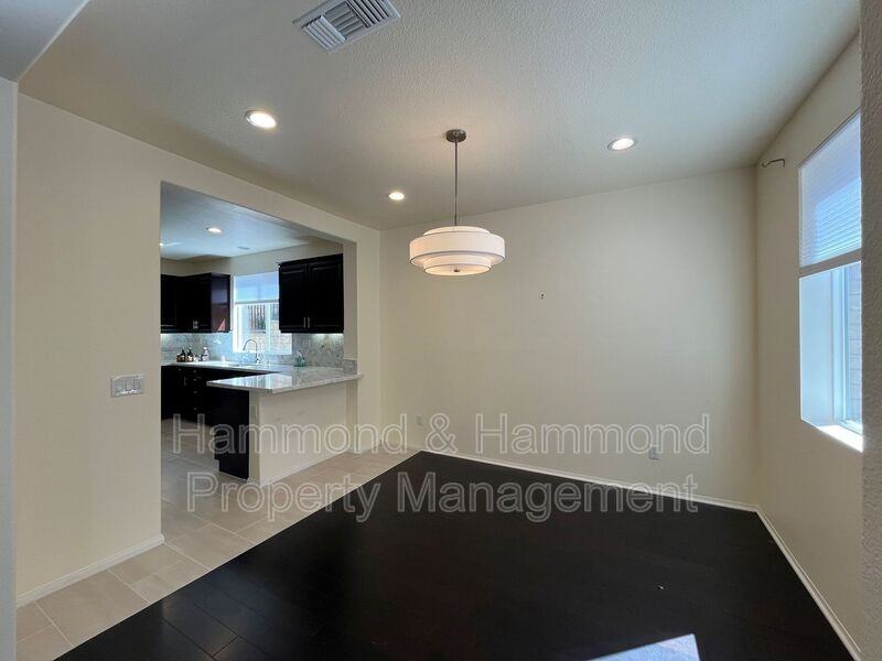 3806 Cayman Ct - Photo 4 of 22