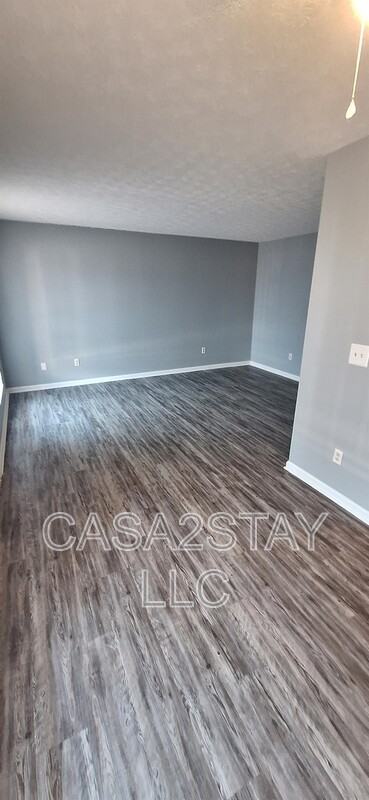377 Redmar Blvd #41 - Photo 2 of 8