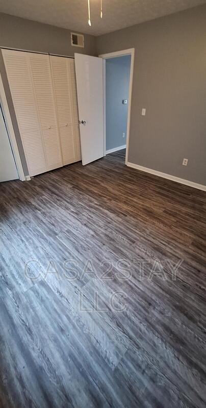377 Redmar Blvd #41 - Photo 5 of 8