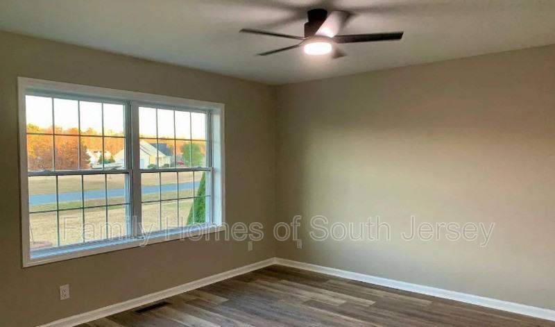 25900 Country Meadows Dr - Photo 5 of 11