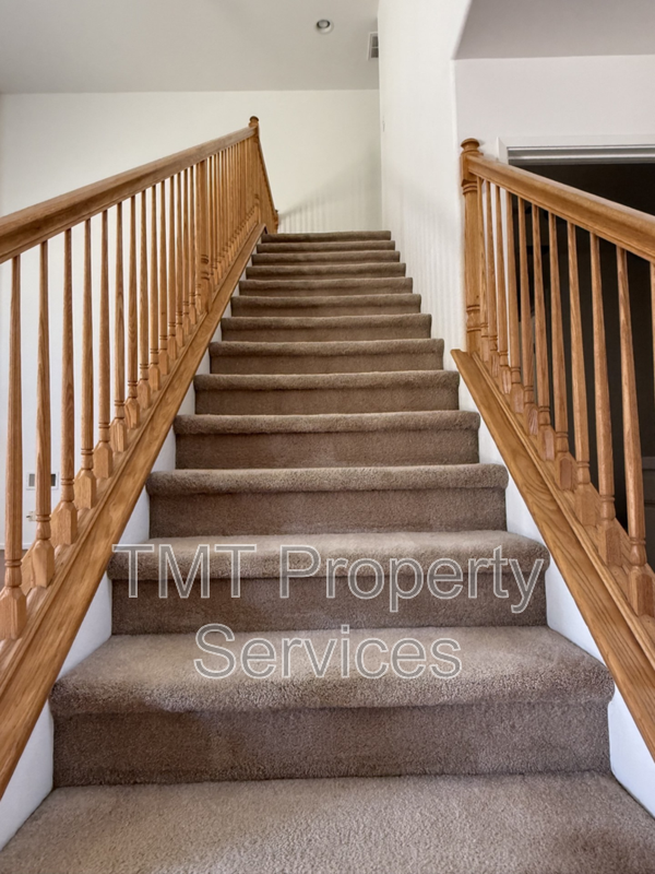 2742 La Purisima Ave - Photo 5 of 26