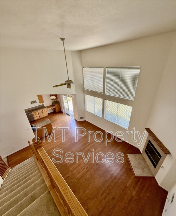 2742 La Purisima Ave - Photo 6 of 26