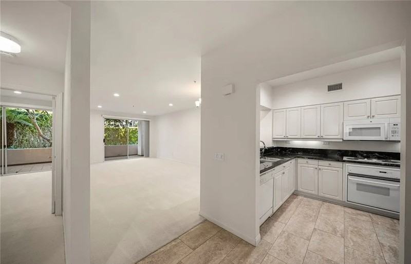 25422 Sea Bluffs Dr #103 - Photo 6 of 12