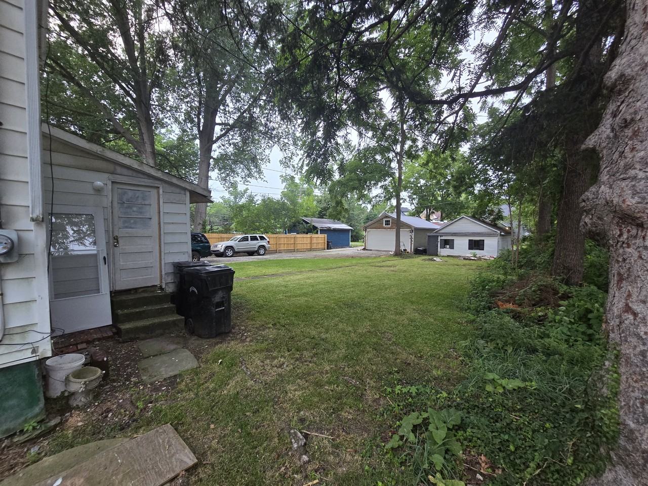 329 11th St #NA - Photo 3 of 24