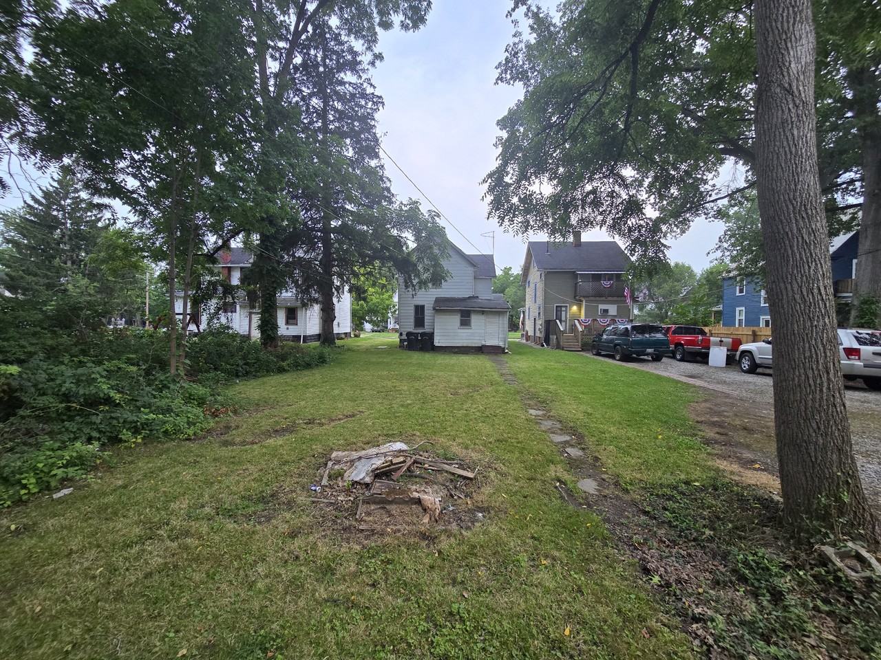 329 11th St #NA - Photo 4 of 24