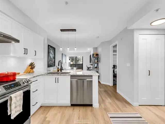 10866 City Pky #222 - Photo 3 of 17