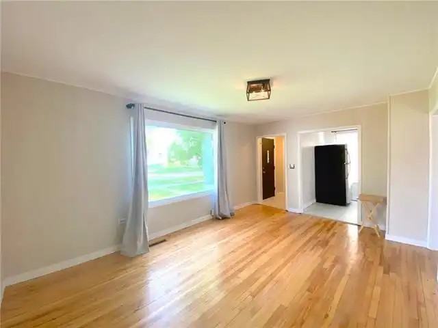 720 Carter Ave - Photo 3 of 13