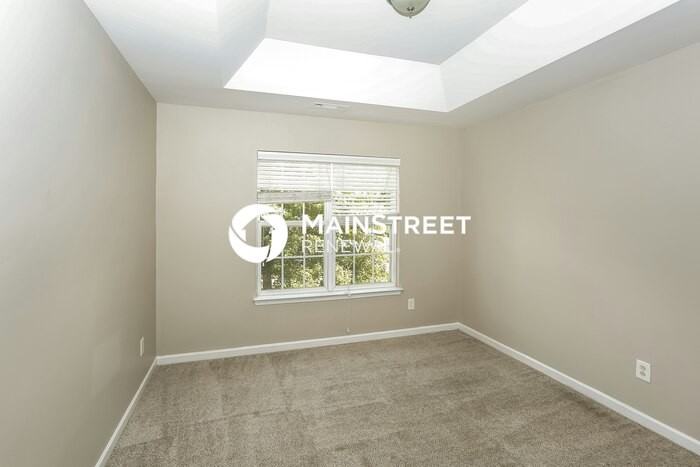 1303 Kersey Glen Ln - Photo 4 of 17