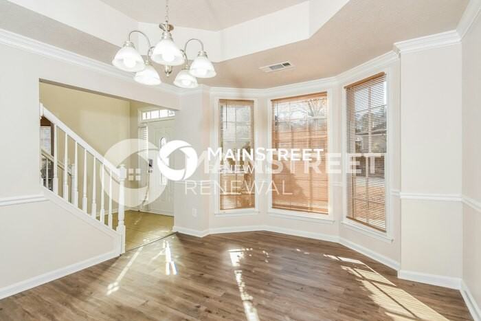 480 Washington Dr - Photo 6 of 17