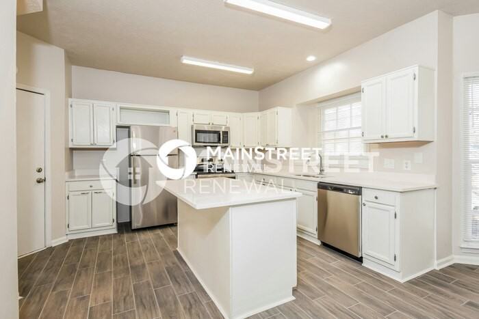 480 Washington Dr - Photo 7 of 17