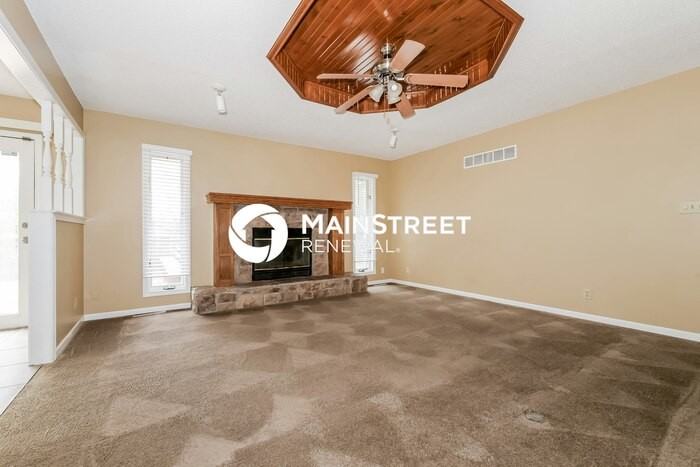1167 Ne Mulberry St - Photo 5 of 17