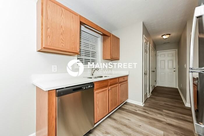 8198 Sterling Ln - Photo 5 of 16