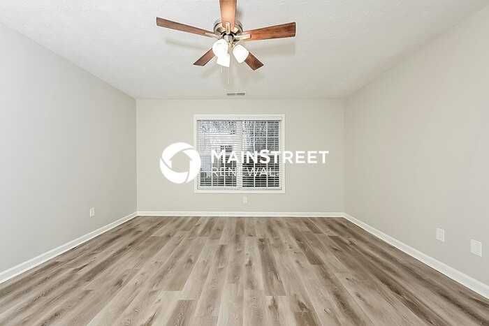 8198 Sterling Ln - Photo 7 of 16