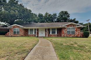 7108 Ellis Rd - Photo 1 of 1
