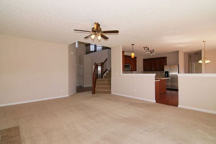 14240 Langham Dr - Photo 4 of 30