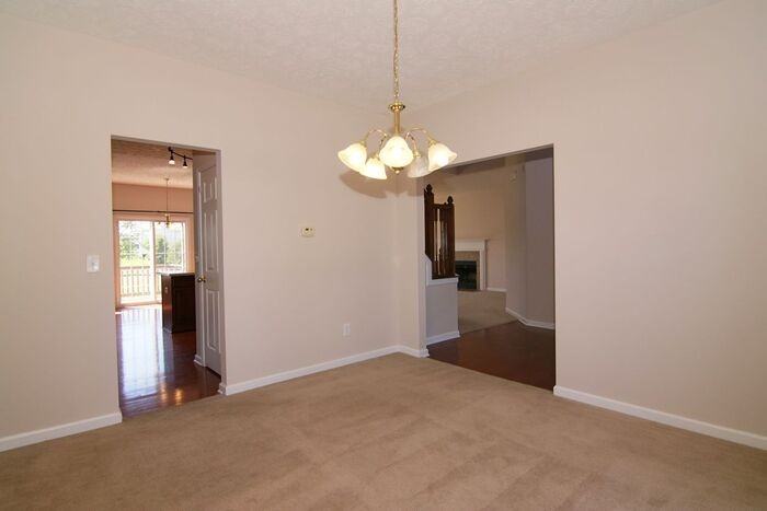 14240 Langham Dr - Photo 6 of 30