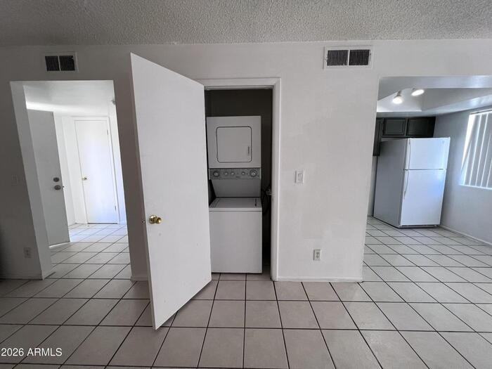 15601 N 27th St #18 - Photo 6 of 12