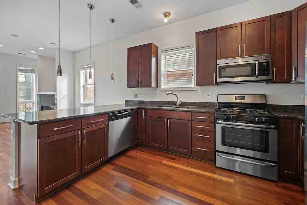 1312 N Wicker Park Ave #9Q - Photo 3 of 20