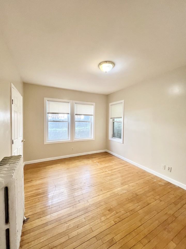 17 Park View St #1 - Photo 3 of 11