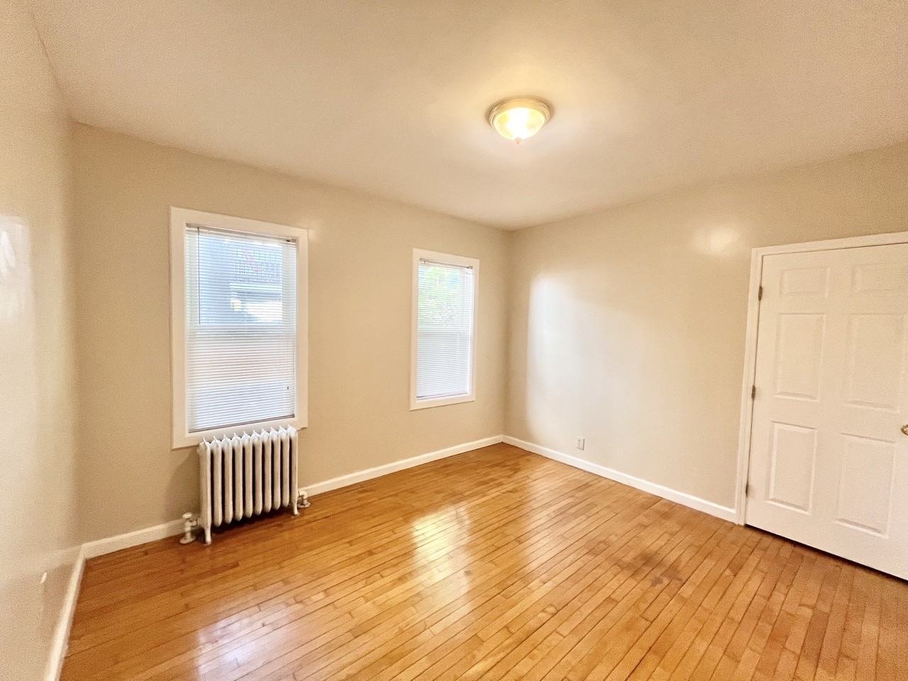 17 Park View St #1 - Photo 5 of 11