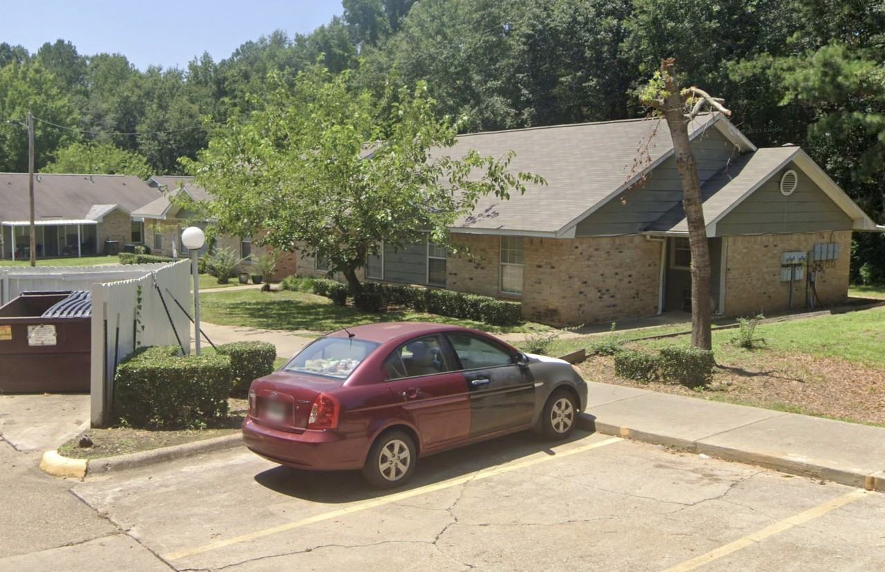 800 N Bradford St - Photo 3 of 9