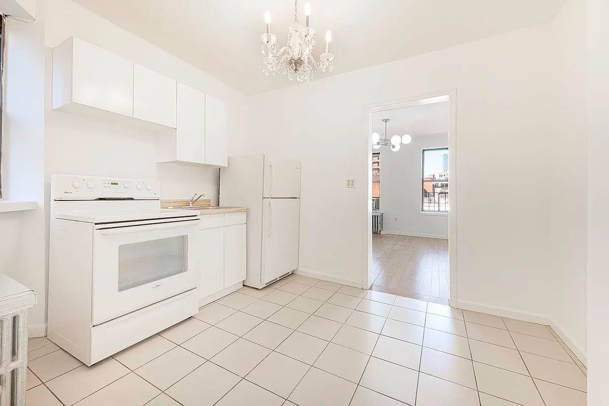 242 Mulberry St #22 - Photo 4 of 7