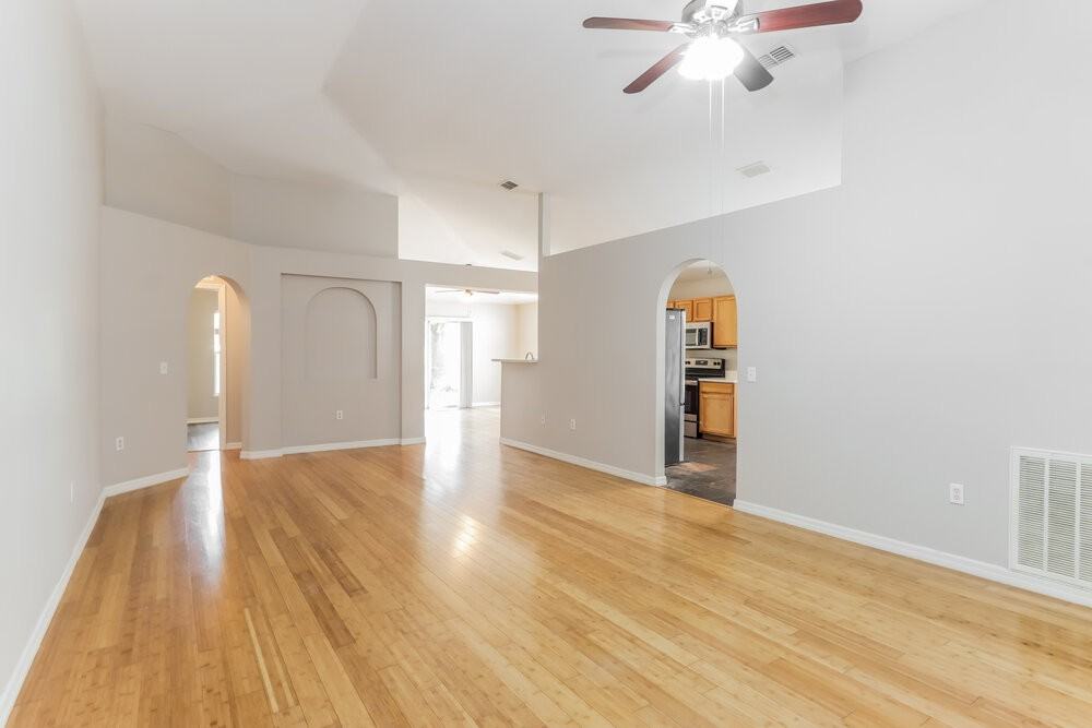 3246 Bellericay Ln - Photo 3 of 16