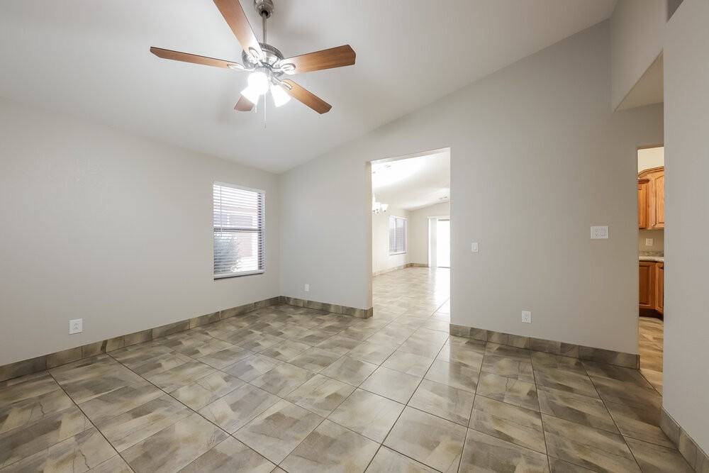 8560 W Eva St - Photo 3 of 16