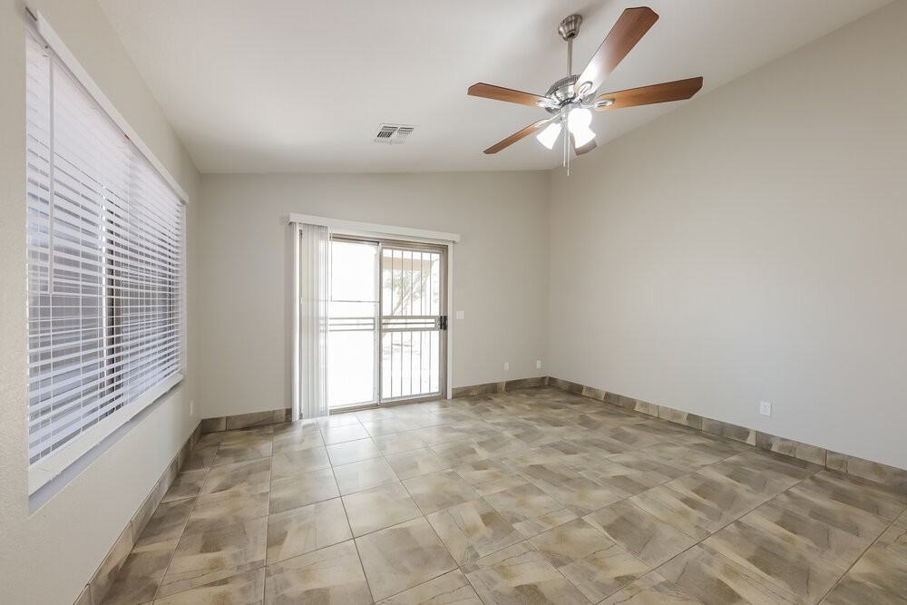 8560 W Eva St - Photo 7 of 16